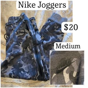 Nike Joggers